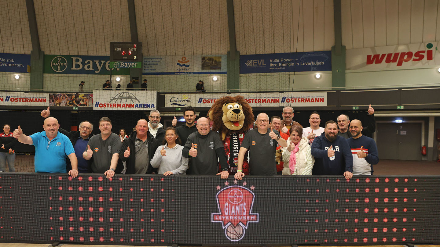 Die Club 250-Mitglieder beim Treffen in der Ostermann-Arena. Foto: Fleschenberg