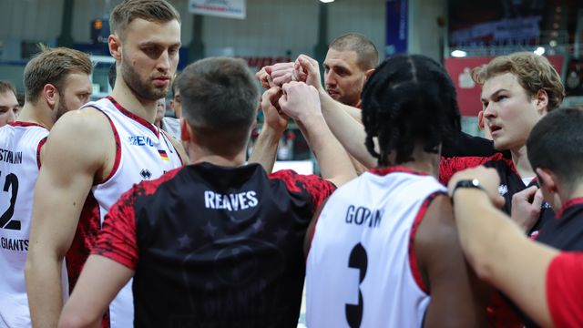 Neues Jahr, neues Glück: Die GIANTS empfangen zum Auftakt ins Jahr 2022 die Eisbären Bremerhaven / Foto: Frank Fankhauser @effefffoto