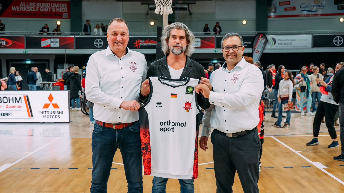 Frank Rothweiler, Nils Glagau und Omar Rahim (v.l.). Foto: Althoff