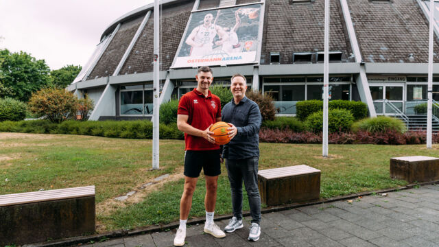 Martin Kelm mit "Recruiting-Kampagnen.com" und die GIANTS gehen gemeinsame Wege. Foto: Althoff