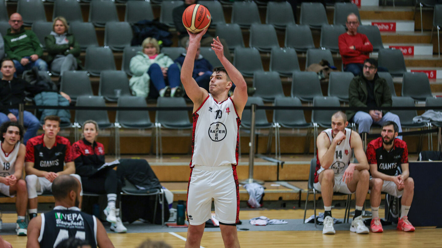 Yannick Kneesch und die H2 empfangen den TuS aus Hamm / Foto: Frank Fankhauser