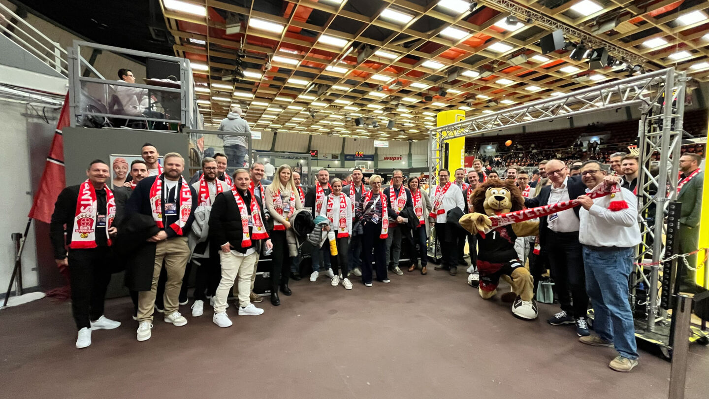 Die Firmenkunden der VR-Bank haben sich bei den GIANTS sichtlich wohlgefühlt. Foto: VR Bank