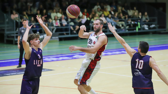 J.J. Mann und seine Teamkollegen empfangen am Samstag die VOO Lüttich Basket / Foto: F. Fankhauser
