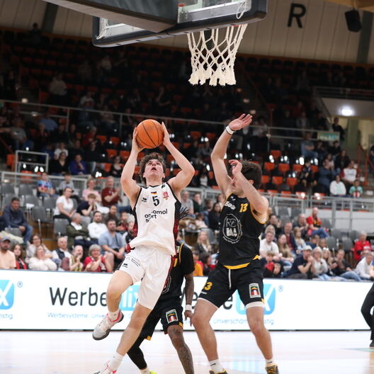 Stand für BAYER knapp 19 Minuten auf dem Parkett: Jug Bogdan / Foto: Uwe Pulsfort