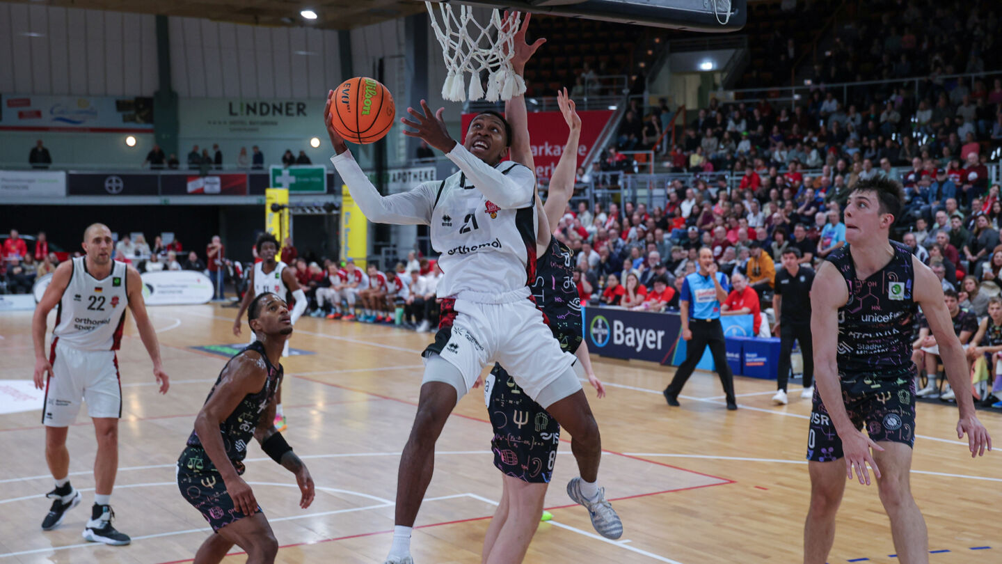 Scorte gegen Paderborn zweistellig, auch gegen Karlsruhe? John Williams Jr. / Foto: Frank Fankhauser