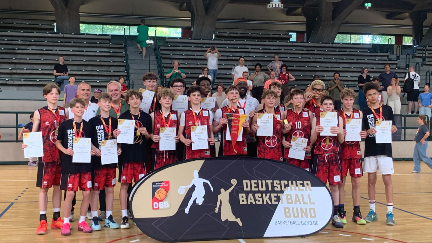 Die U14 des TSV Bayer 04 Leverkusen ist Deutscher Meister. Foto: Pulsfort