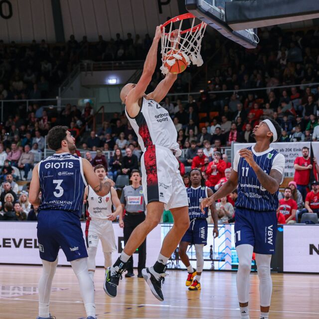 "Slamte" auch mehrfach gegen Bochum: Dennis Heinzmann / Foto: Frank Fankhauser