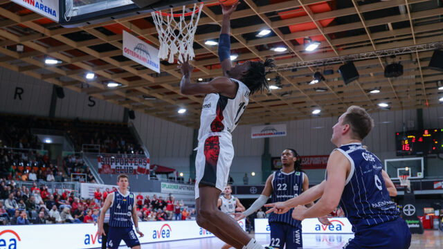 Im Nachbarschaftsduell bekommen es Ric Lynch und die GIANTS mit den RheinStars Köln zutun / Foto: Frank Fankhauser (@effefffoto)