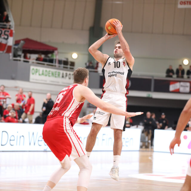 Auch Sebastian Brach konnte mit seinen insgesamt acht Punkten die Leverkusener Niederlage gegen Köln nicht verhindern / Foto: Uwe Pulsfort