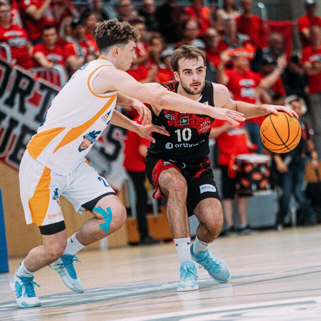Sebastian Brach und die BAYER GIANTS stehen im Halbfinale der ProB-Playoffs / Foto: Nils Althoff (NA)