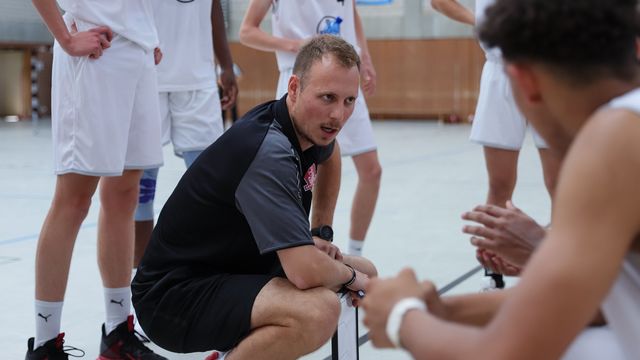 Coach Jacques Schneider war mit seinen Schützlingen zufrieden / Foto: Frank Fankhauser