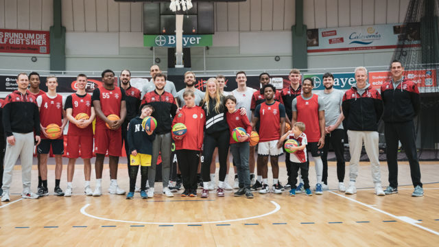 Für das Team "Bananenflanke Basketball" war der Besuch bei den Profis der GIANTS ein tolles Erlebnis / Foto: Nils Althoff