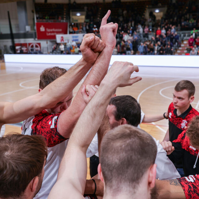 "1,2,3 - Family!" - die GIANTS gewinnen in Rostock / Foto: Frank Fankhauser
