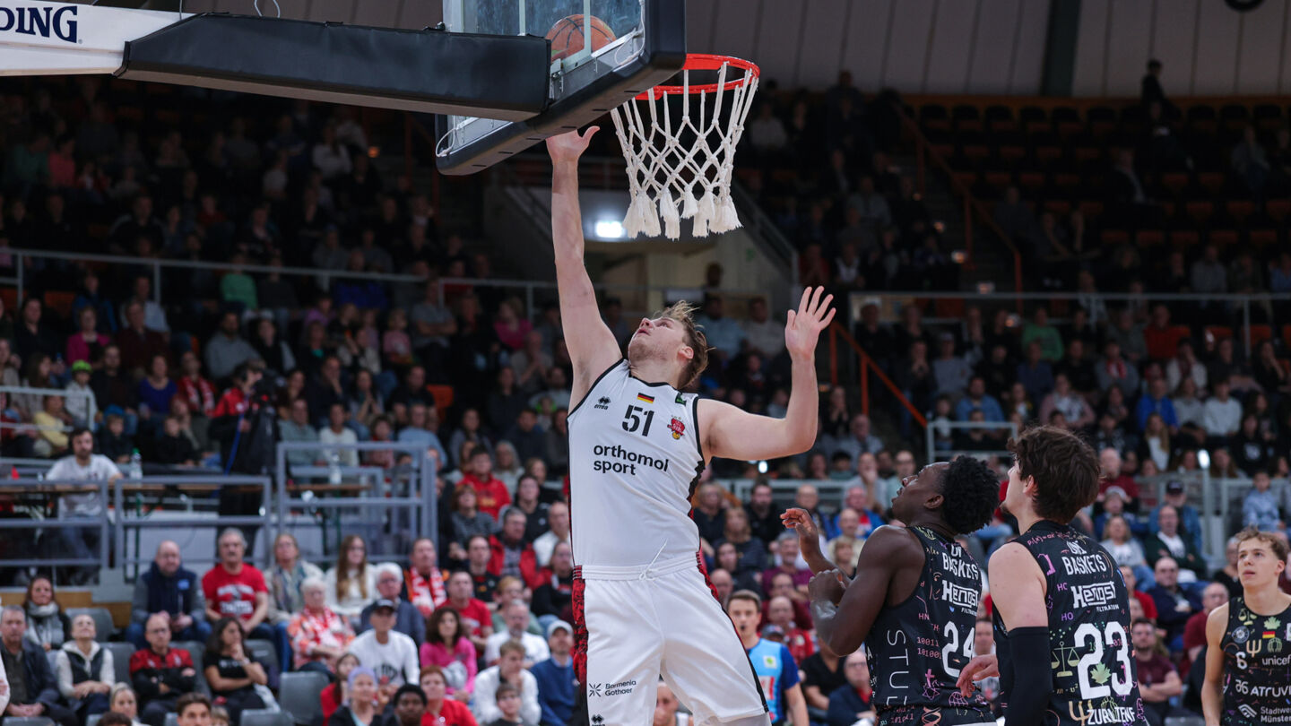 Müssen sich in Nürnberg strecken: Sören-Eyke Urbansky & seine Kollegen wollen endlich wieder gewinnen / Foto: Frank Fankhauser (@effefffoto)