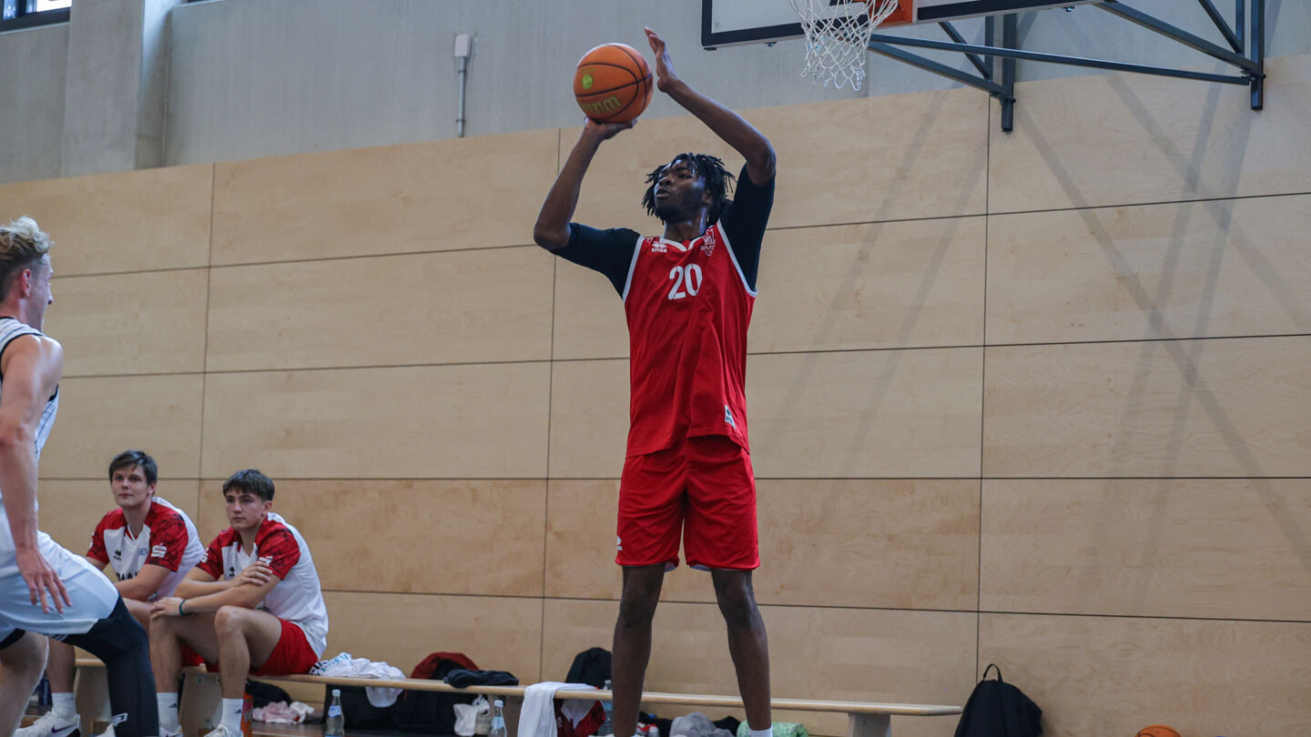 Spielt nicht mehr für BAYER Leverkusen: Vatangoe Donzo / Foto: Frank Fankhauser (Instagram: effefffoto)