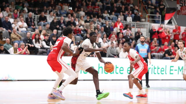 Überragte in Koblenz, auch am 32. Spieltag gegen Wolmirstedt? Lök Wur / Foto: Uwe Pulsfort