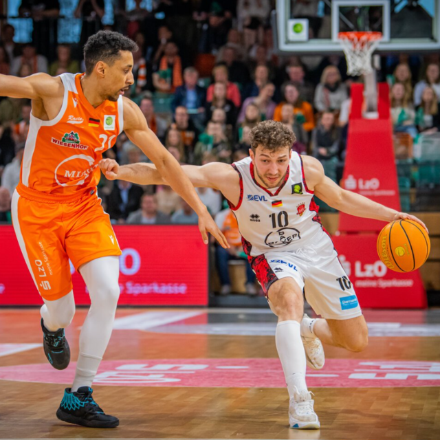 Konnten unter Druck nicht gewinnen: Haris Hujic und die BAYER GIANTS / Foto: Christian Becker