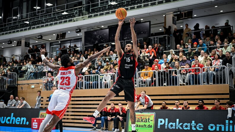 In Düsseldorf mussten Donte Nicholas und seine Kollegen die neunte Niederlage in Serie hinnehmen / Foto: Gero Müller-Laschet