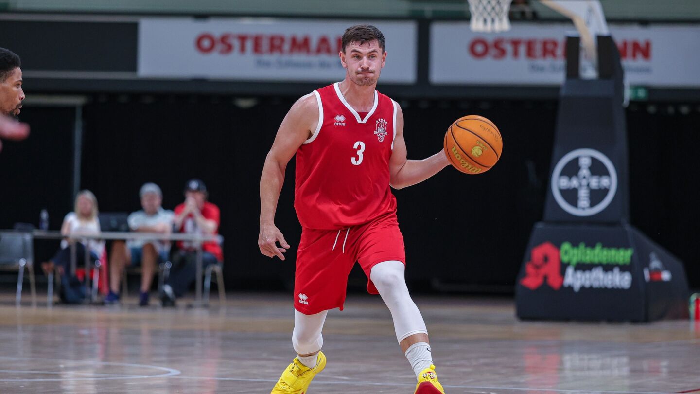 Geht in der Ostermann-Arena zum Angriff über: Luca Finn Kahl / Foto: Frank Fankhauser (Instagram: effefffoto)