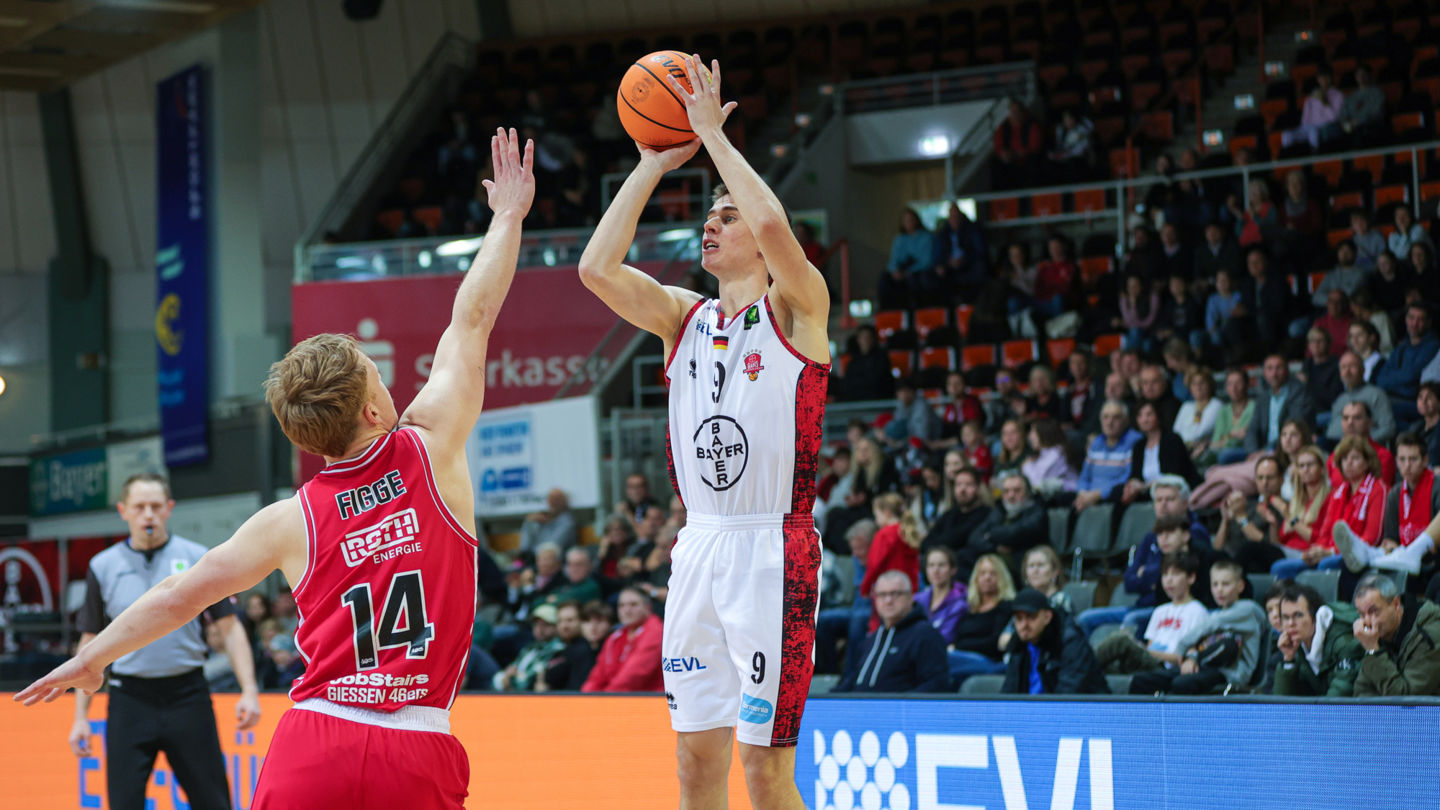 Gelingt die Revanche? Die BAYER GIANTS um Marius Stoll reisen nach Gießen / Foto: Frank Fankhauser (@effefffoto)