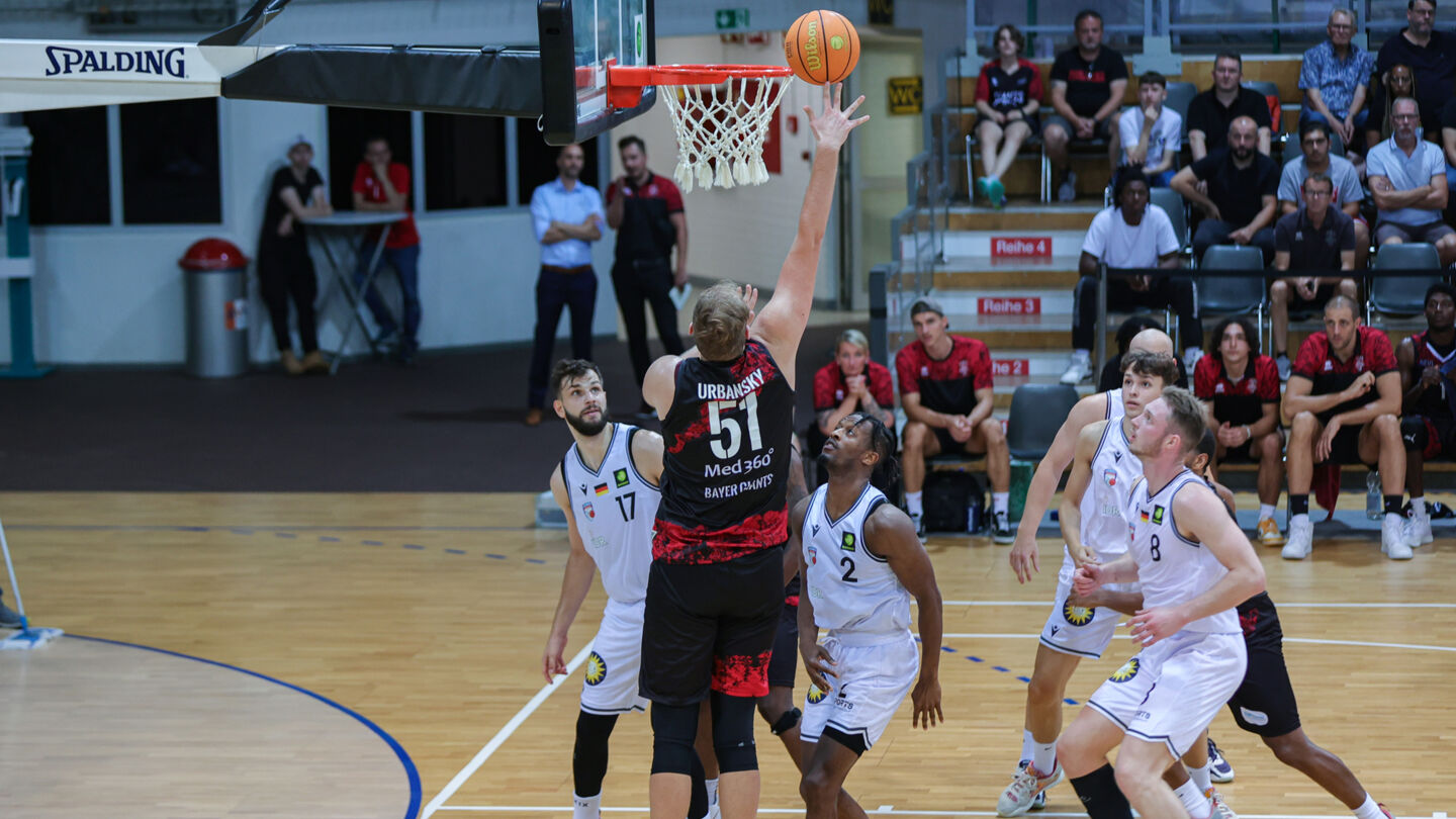 Überragte mit 23 Punkten und 11 Rebounds gegen Bernau: Sören-Eyke Urbansky / Foto: Frank Fankhauser (@effefffoto)