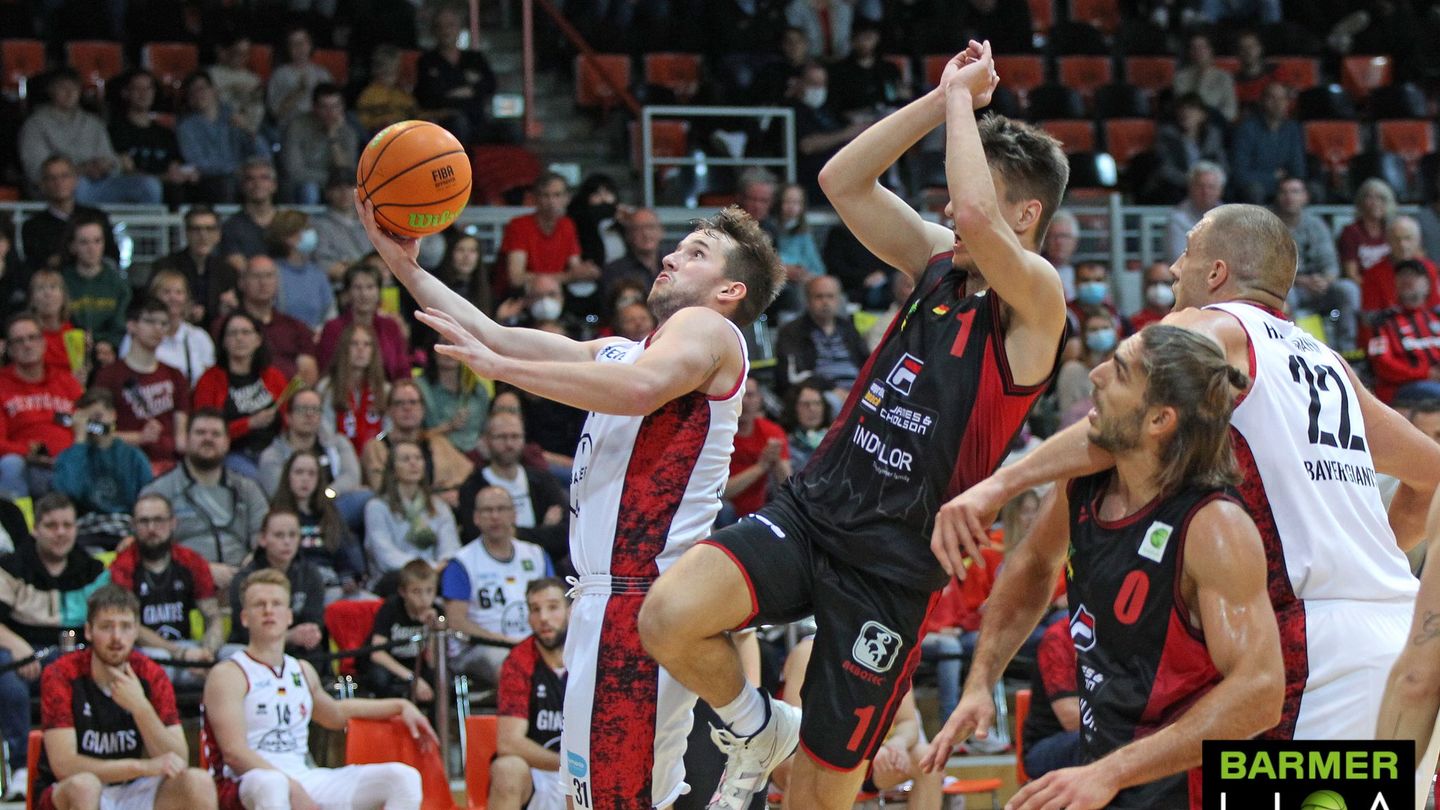 Überragte mit starken 28 Zählern: Spencer Reaves / Foto: Michael Fleschenberg