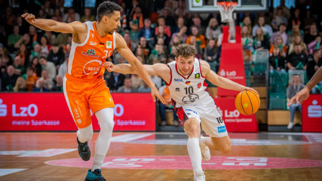 Konnten unter Druck nicht gewinnen: Haris Hujic und die BAYER GIANTS / Foto: Christian Becker
