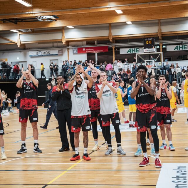 Hatten allen Grund zur Freude: Die GIANTS gewannen deutlich / Foto: Nils Althoff (NA)