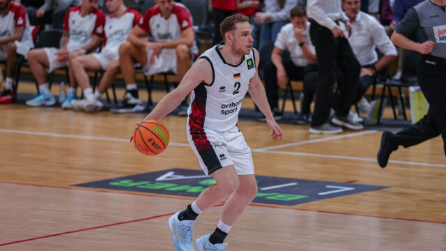 Die "Riesen vom Rhein" um Viktor Ziring wollen Münster bezwingen / Foto: Frank Fankhauser